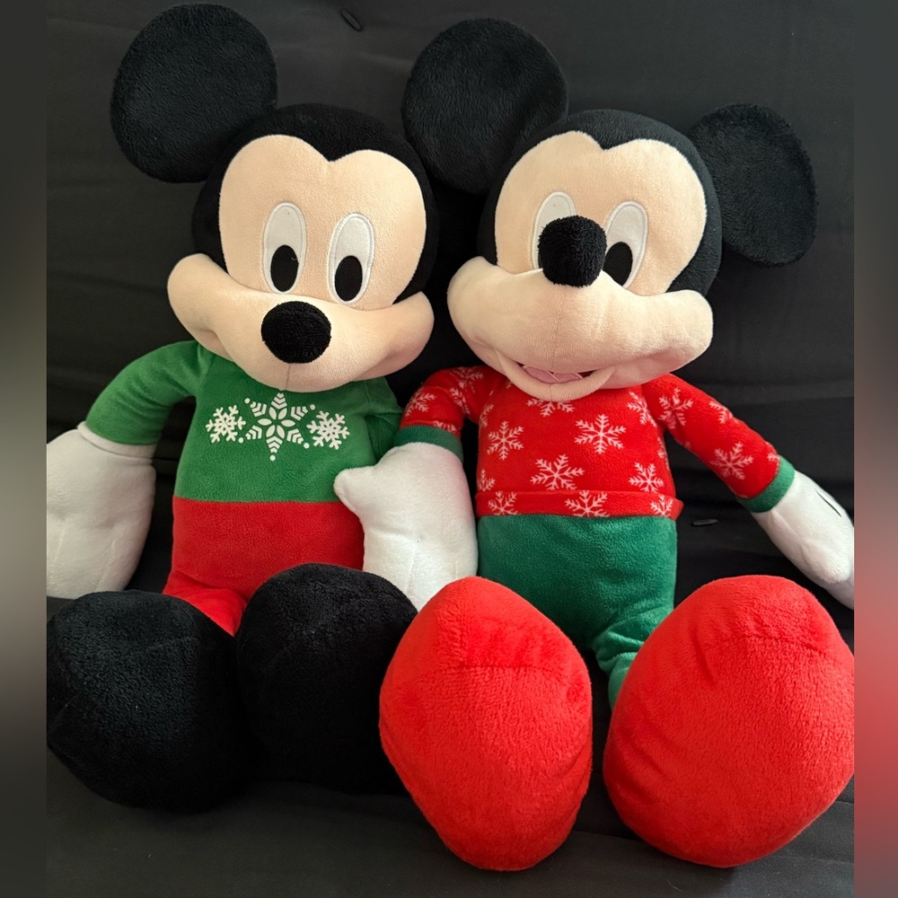 Disney Mickey Mouse Festive Plush Duo - Red and Green